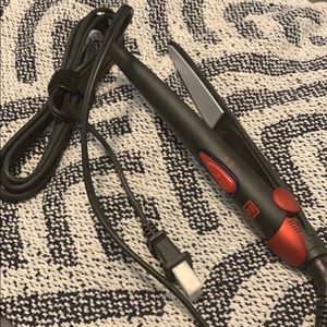 R Sessiom professional mini straightener